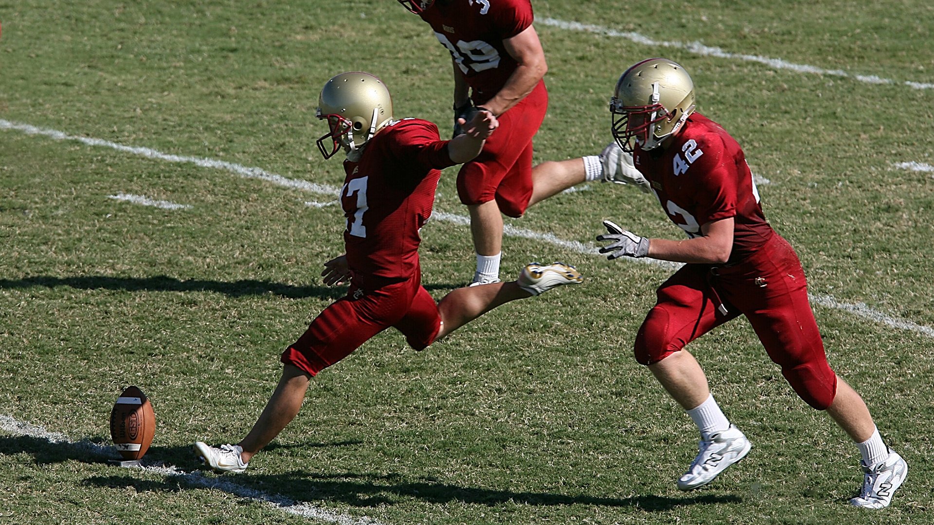 国安连胜鲁能,欲反超中超积分榜,中超国安vs鲁能